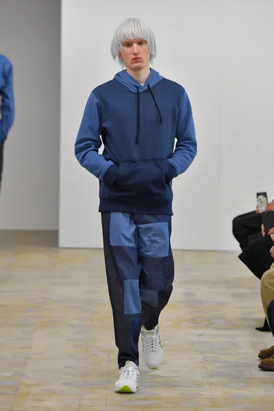 Look 8